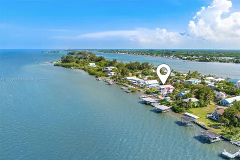16 VIP Island Unit B, Grant Valkaria FL 32949