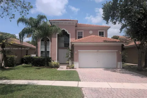 1202 NE 37th Pl, Homestead FL 33033