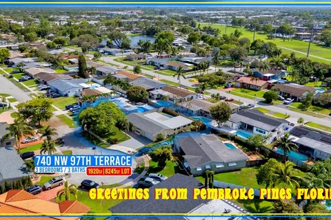 740 NW 97th Ter, Pembroke Pines FL 33024