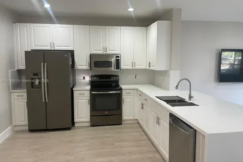 13227 NW 7th Dr # 0, Plantation FL 33325