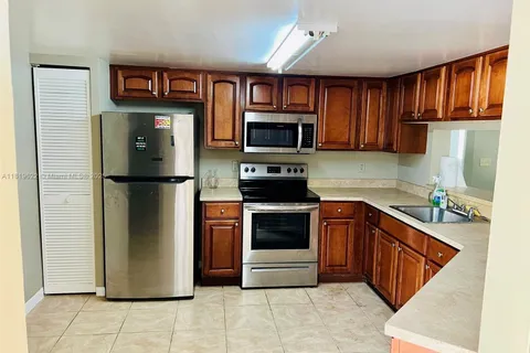 9701 Westview Dr # 1437, Coral Springs FL 33076