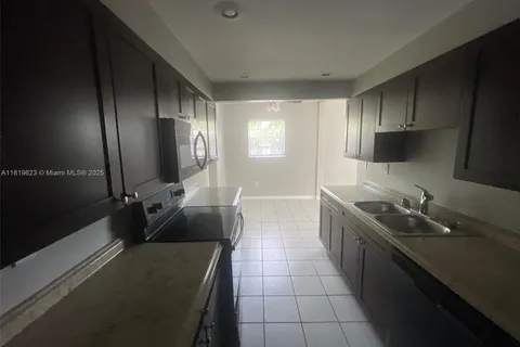 1300 NE 210th Ter, Miami FL 33179