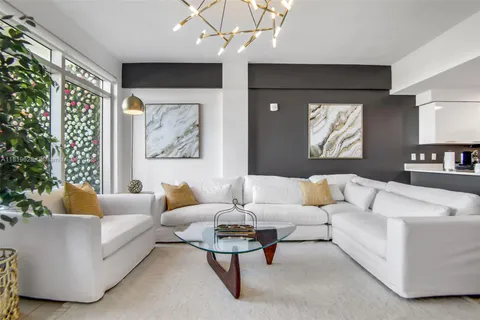 3250 NE 1st Ave # 550, Miami FL 33137