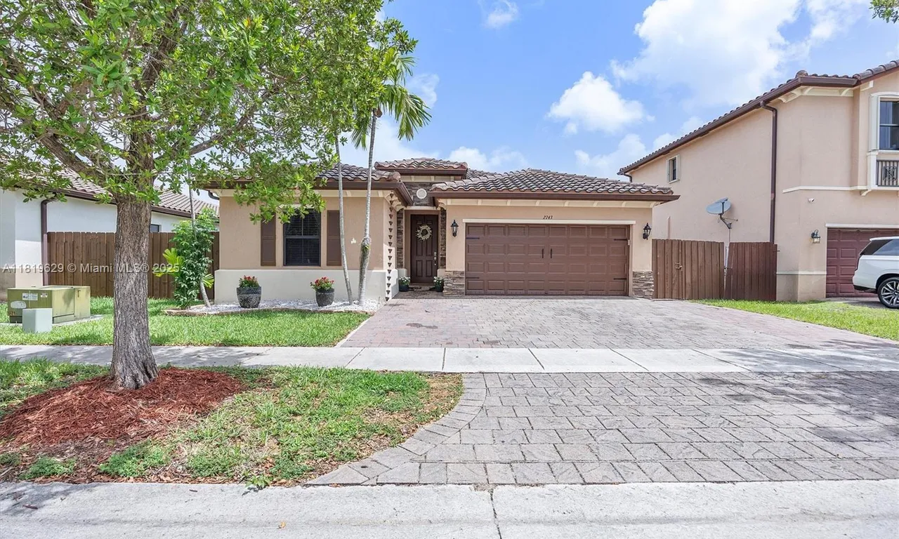 2743 NE 1st St, Homestead FL 33033