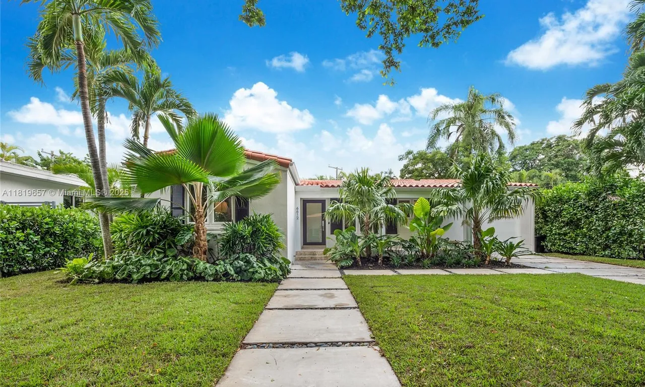 6612 San Vicente St, Coral Gables FL 33146