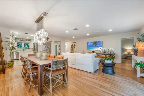 6612 San Vicente St, Coral Gables FL 33146