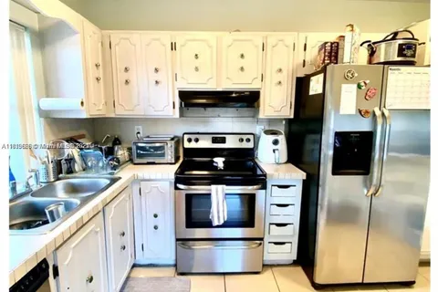 4850 SW 63rd Ter # 131, Davie FL 33314