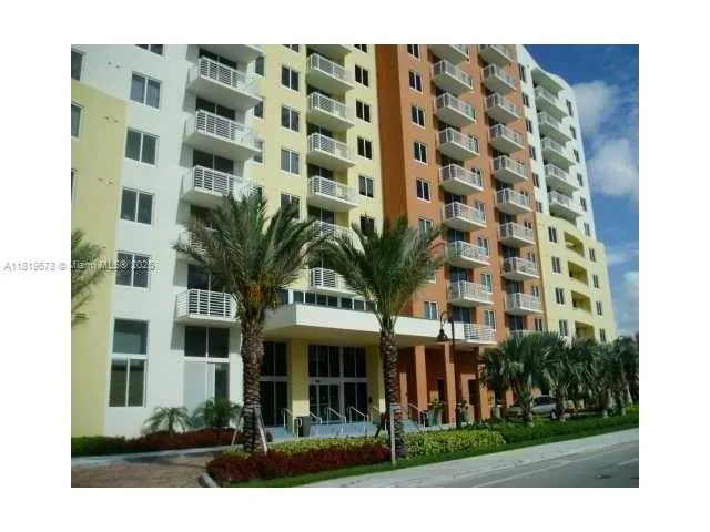 2775 NE 187th St # 407, Aventura FL 33180