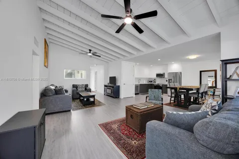 6700 SW 62nd Ct, South Miami FL 33143
