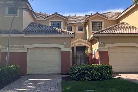 3845 Tree Top Dr # 3845, Weston FL 33332