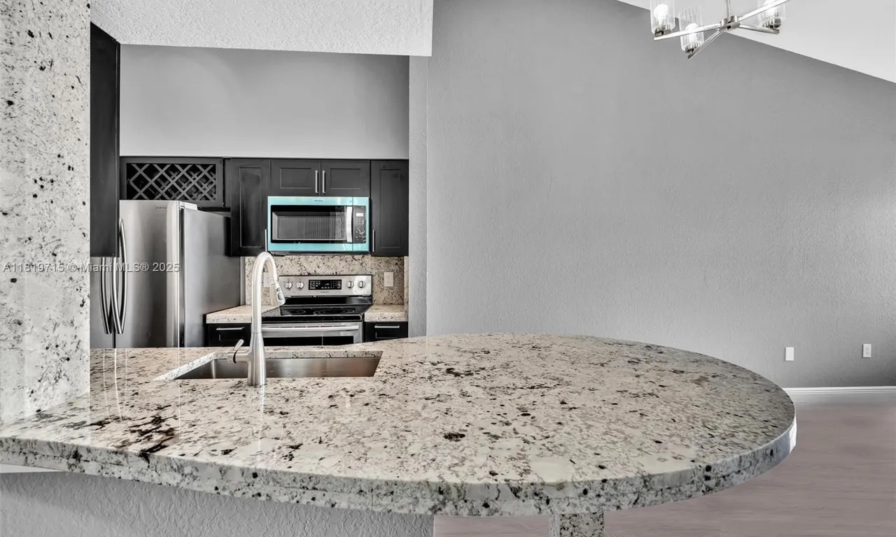 2811 N Oakland Forest Dr # 308, Oakland Park FL 33309