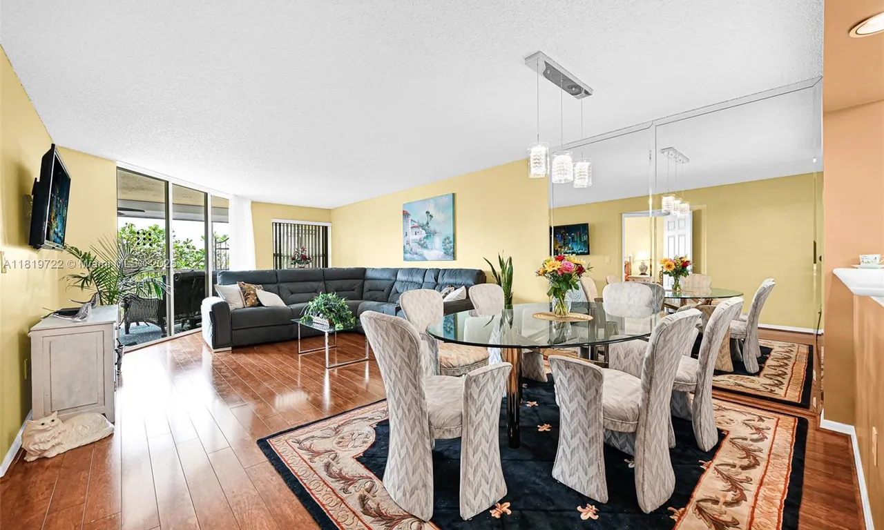 7555 Granville Dr # 304, Tamarac FL 33321