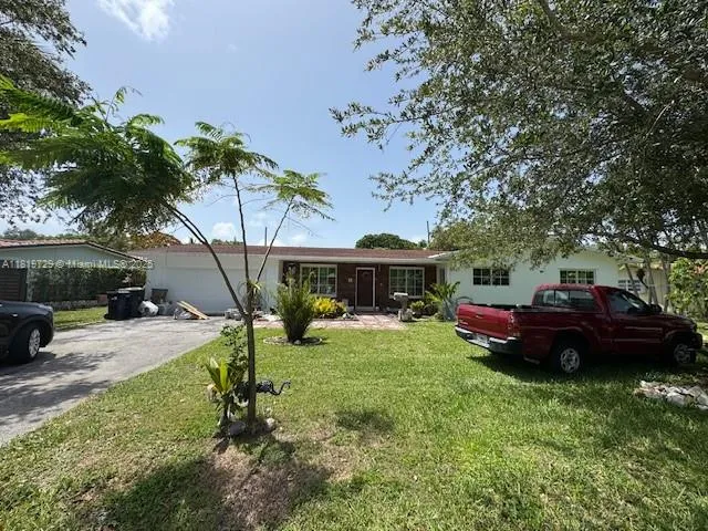 6130 SW 64th Ave, South Miami FL 33143