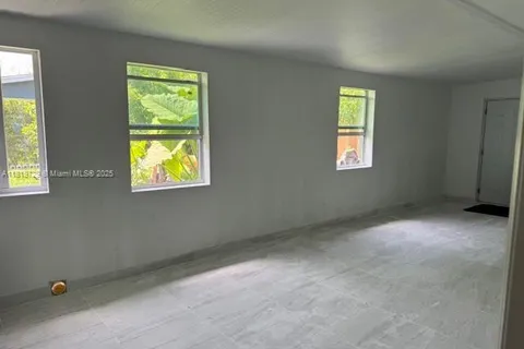 6130 SW 64th Ave, South Miami FL 33143