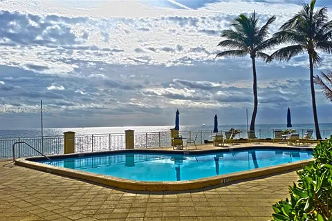 3475 S Ocean Blvd # 611, Palm Beach FL 33480