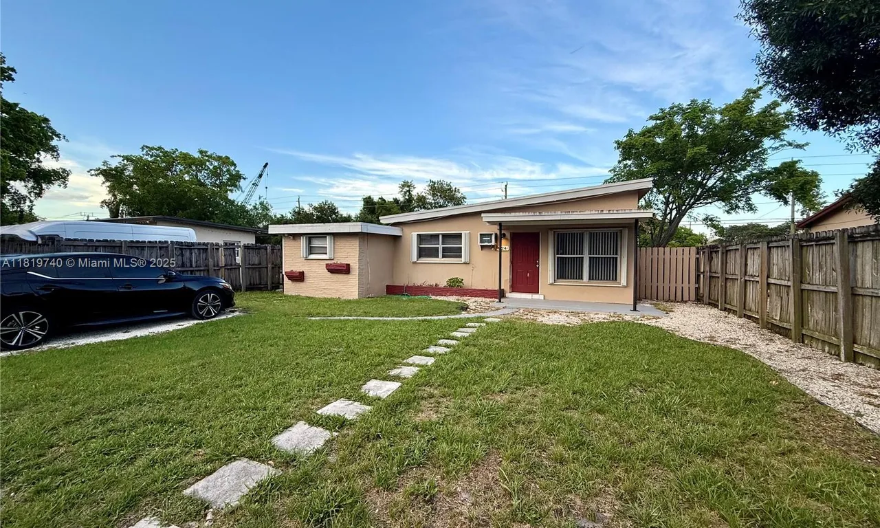 824 NW 4th Ave # 824, Fort Lauderdale FL 33311