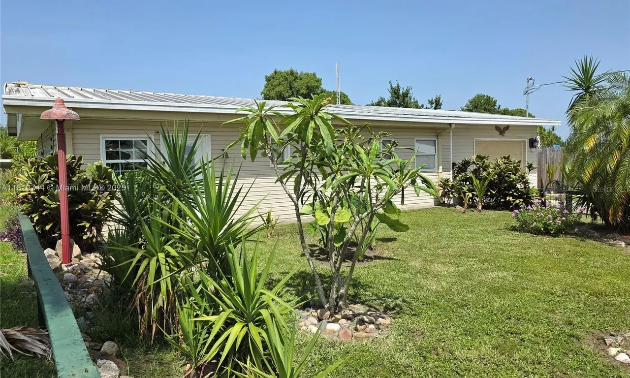 1209 5th Street, Bulkhead Ridge FL 34974
