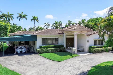96 Bal Cross Dr, Bal Harbour FL 33154