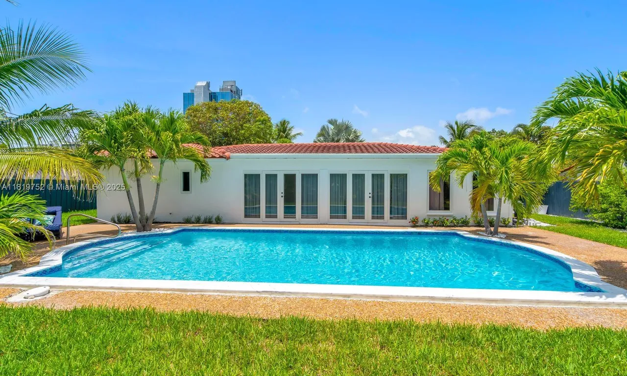 1540 SE 23rd Ave, Pompano Beach FL 33062