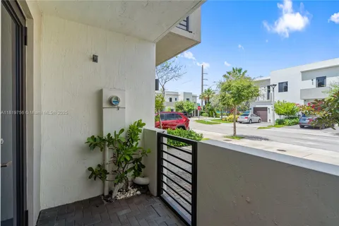 535 SW 91st Pl, Miami FL 33174