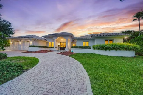 16070 SW 77 Ct, Palmetto Bay FL 33157