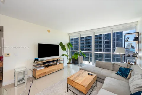 475 Brickell Ave # 4213, Miami FL 33131