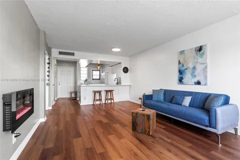 1333 E Hallandale Beach Blvd # 421, Hallandale Beach FL 33009