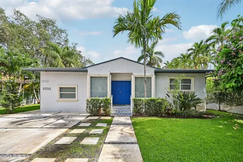 5703 SW 83rd St, South Miami FL 33143