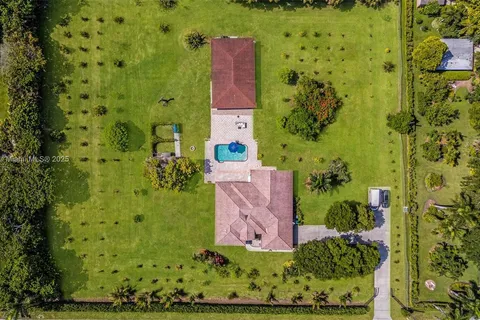 12851 Luray Rd, Southwest Ranches FL 33330