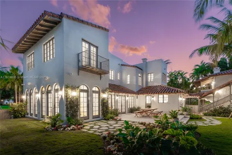 1225 N Greenway Dr, Coral Gables FL 33134