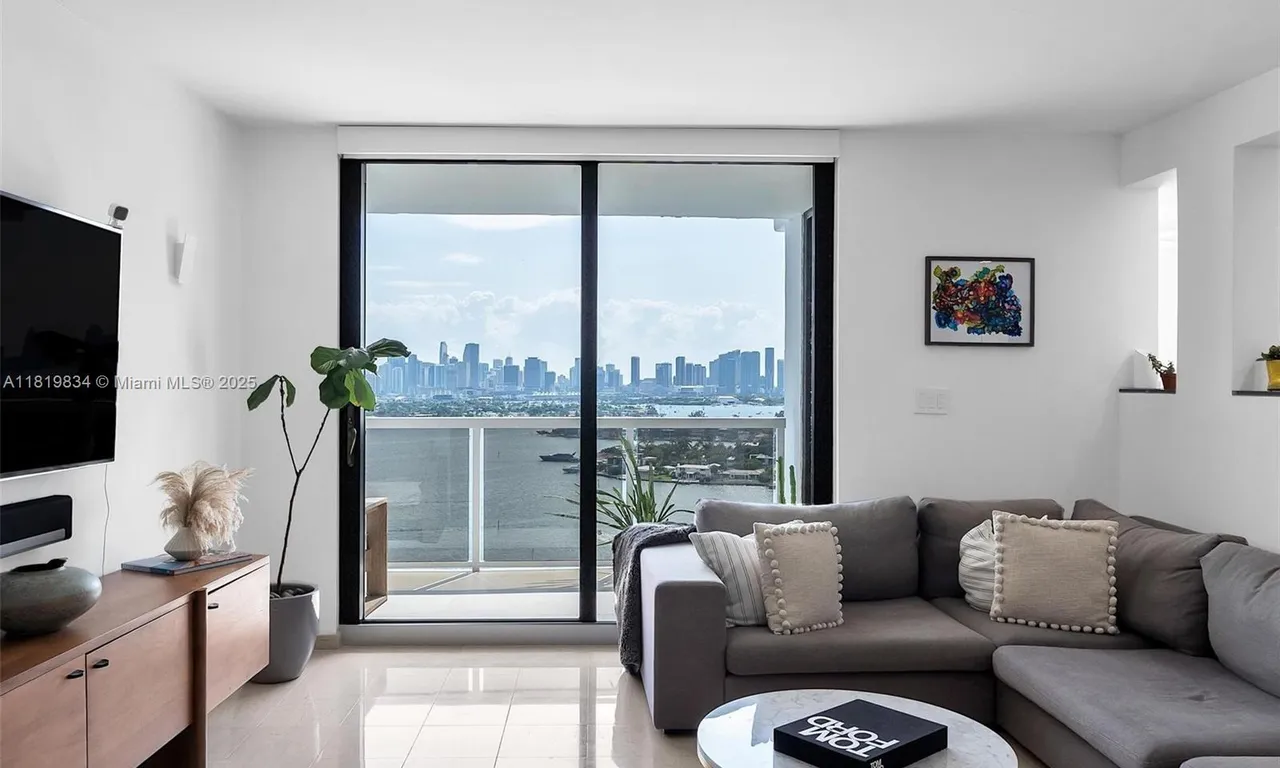 9 Island Ave # 2205, Miami Beach FL 33139