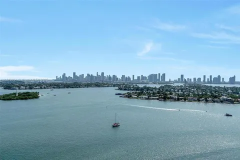 9 Island Ave # 2205, Miami Beach FL 33139