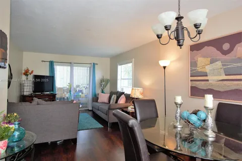 6503 Winfield Blvd, Margate FL 33063