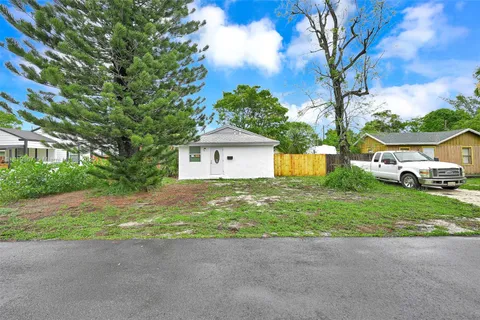 127 NE 8th St, Pompano Beach FL 33060