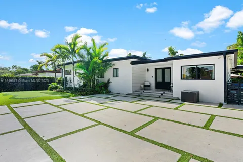 4531 SW 15th St, Miami FL 33134