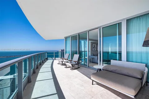 1331 Brickell Bay Dr # 3711, Miami FL 33131