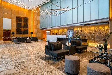 1331 Brickell Bay Dr # 3711, Miami FL 33131