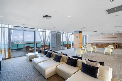 1331 Brickell Bay Dr # 3711, Miami FL 33131