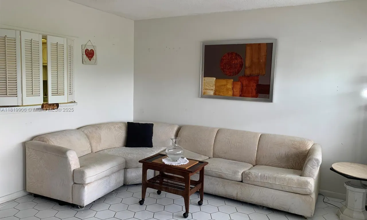 89 Berkshire D # 89, West Palm Beach FL 33417