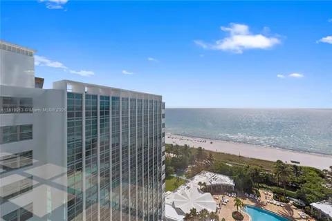 5055 Collins Ave # 14H, Miami Beach FL 33140