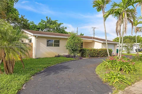 3860 NW 6th Pl, Lauderhill FL 33311