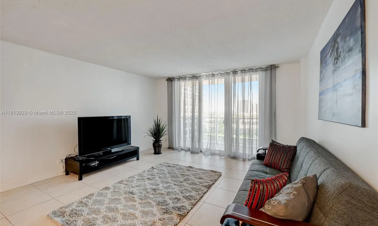 3800 S Ocean Dr # 1123, Hollywood FL 33019