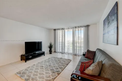 3800 S Ocean Dr # 1123, Hollywood FL 33019