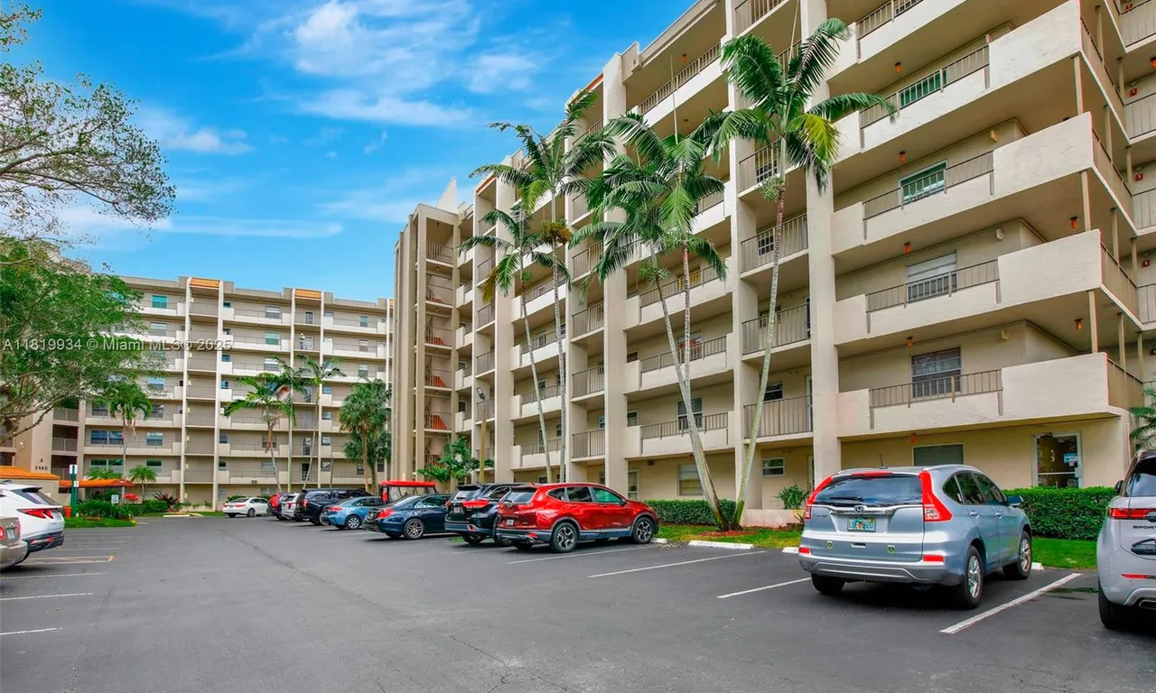 3930 Inverrary Blvd # D, Lauderhill FL 33319