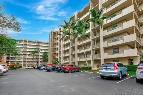 3930 Inverrary Blvd # D, Lauderhill FL 33319