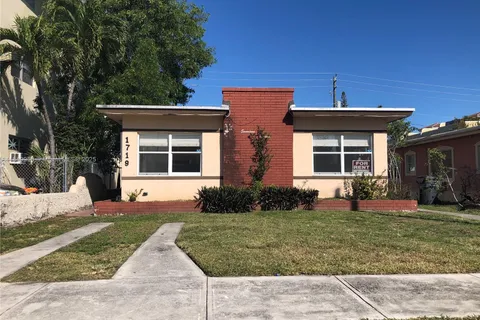 1719 Lincoln St, Hollywood FL 33020