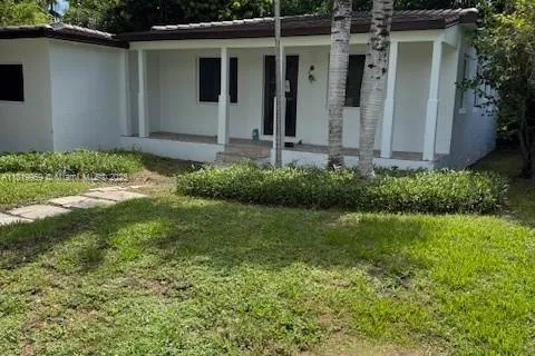 905 Tangier St, Coral Gables FL 33134