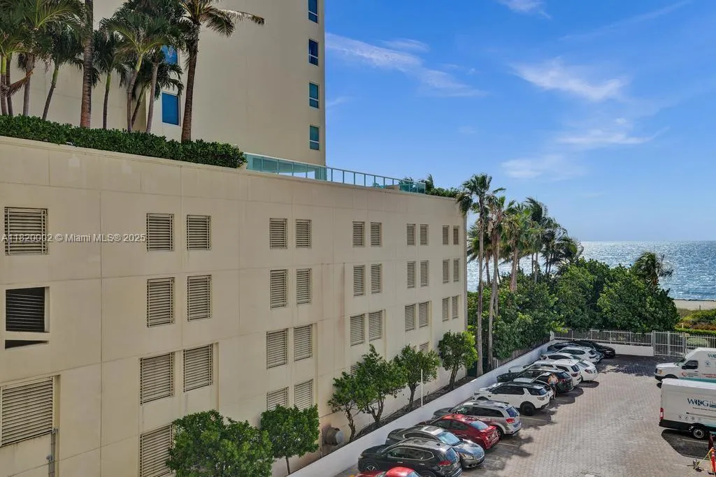 5005 Collins Ave # 424, Miami Beach FL 33140