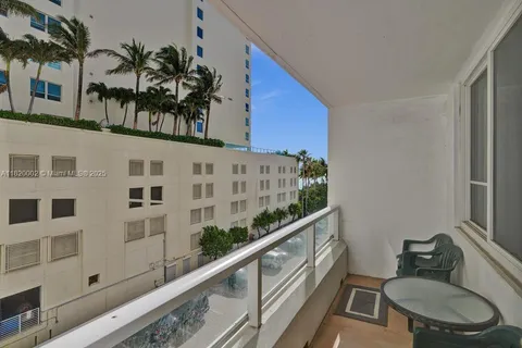 5005 Collins Ave # 424, Miami Beach FL 33140