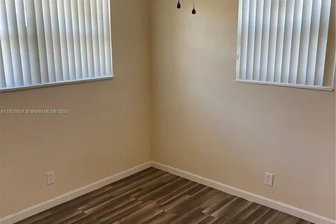 357 SW 1st Ter, Deerfield Beach FL 33441
